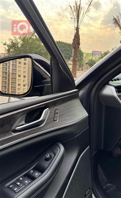 جیپ گراند شیرۆکی